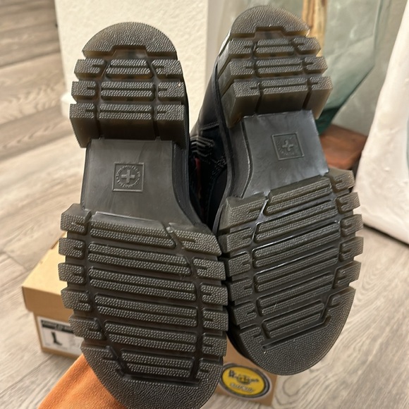 Dr. Martens Aldrich 20I Boot Nappa Lux Size 8 - Picture 3 of 4